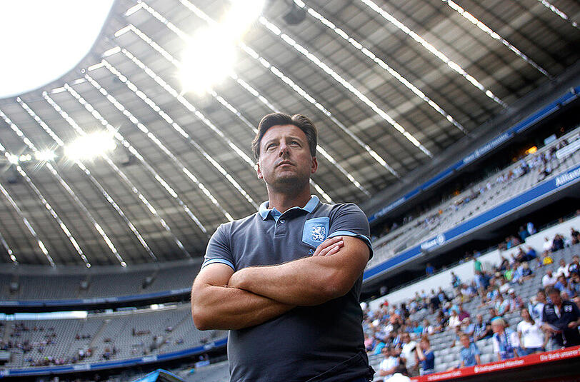 Kosta Runjaic wird wohl vergeblich auf einen neuen Innenverteidiger warten.