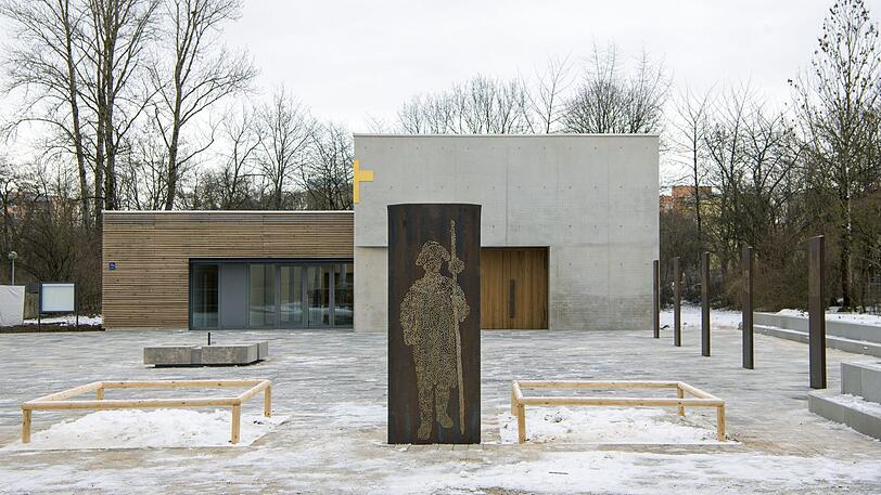 Das Architekturbüro Andreas Hlawaczek hat das schlichte Kirchengebäude entworfen.