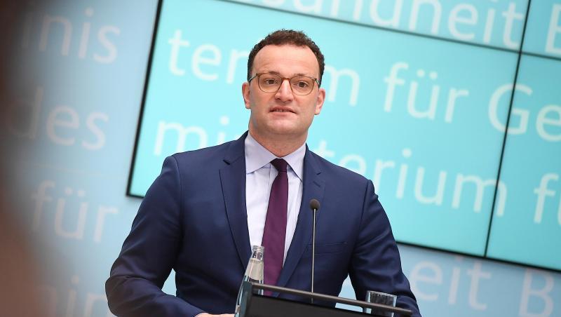 Bundesgesundheitsminister Jens Spahn: "Bei Schutzmasken und Arzneimitteln sollten wir nicht so abhängig vom Weltmarkt sein.". Bundesgesundheitsminister Jens Spahn: "Bei Schutzmasken und Arzneimitteln sollten wir nicht so abhängig vom Weltmarkt sein.".