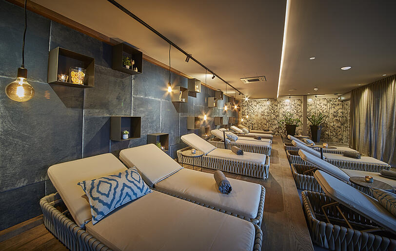 Und neben all dem Fun & Action bleibt ja doch immer Zeit für ein ruhiges Minütchen. Oder zwei. Oder drei. Die neue Rooftop-Relax-Area auf 2 Ebenen (ab 16 Jahren) ist wie gemacht zum Seele-baumeln-lassen.