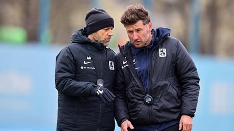 Führungsproblem? Günther Gorenzel (l.) und Stefan Reisinger. Mal wieder war in Oldenburg ein Vorsprung futsch: betretene Löwen-Mienen.