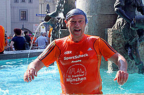 Erst im Ziel ging er baden: AZ-Reporter Ralph Hub
