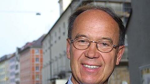 Sparkassenchef Harald Strötgen zahlt Mitarbeitern eine Prämie.