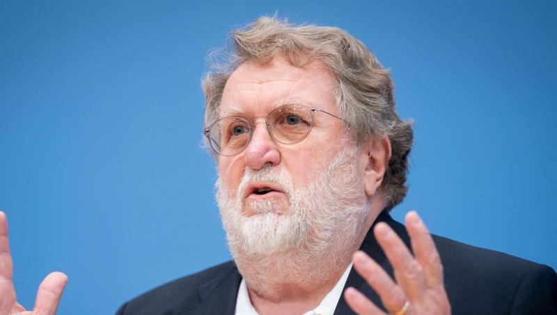 Thomas Mertens, Vorsitzender der Ständigen Impfkommission, ist weiter skeptisch in Bezg auf Kinderimpfungen.