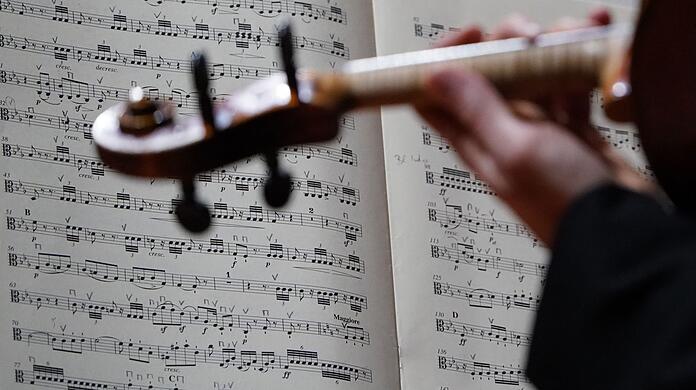 Auch bei klassischen Orchestern spielt das Thema Klimaschutz und Nachhaltigkeit zunehmend eine Rolle. (Symbolbild)