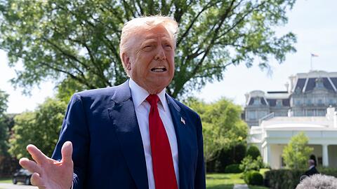 Trump zeigt sich wieder zufrieden mit Bezos