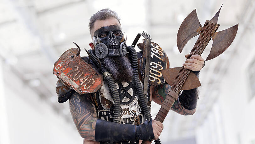Cosplayer verkleiden sich nach Vorbildern aus Videospielen oder Animes. Hier ein Borderlands-Cosplayer. Mitunter sieht das für Nicht-Eingehweite ungewohnt aus. (Symbolbild) Cosplayer verkleiden sich nach Vorbildern aus Videospielen oder Animes. Hier ein Borderlands-Cosplayer. Mitunter sieht das für Nicht-Eingehweite ungewohnt aus. (Symbolbild)