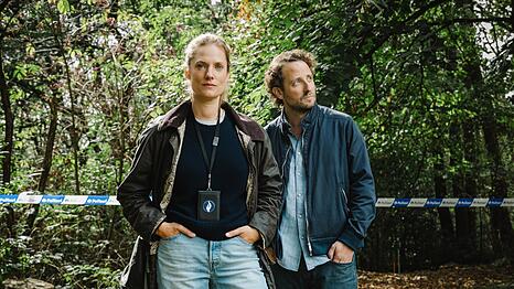 Hauptinspektorin Jackie Baumg&auml;rtner (Marie Burchard) und Hauptkommissar Ernst Weber (Bastian Reiber) sind die Hauptrollen in der neusten ZDF-Produktion "Eifeltod".