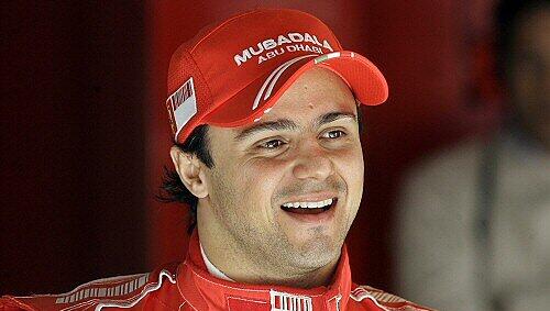 Lachender Sieger: Felipe Massa in Magny Cours