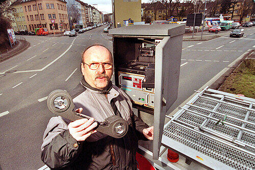 An den Rampen in Nürnberg: Bei einem konventionellen &bdquo;Starenkasten&ldquo; wird der Film gewechselt.