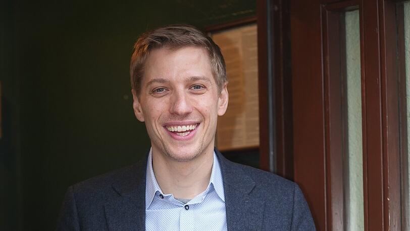 Dominik Krause (35) will f&uuml;r die Gr&uuml;nen M&uuml;nchner Oberb&uuml;rgermeister werden &ndash; und die Stadt ver&auml;ndern. Am liebsten so wie einst Hans-Jochen Vogel, der M&uuml;nchen zur Gro&szlig;stadt gemacht hat.