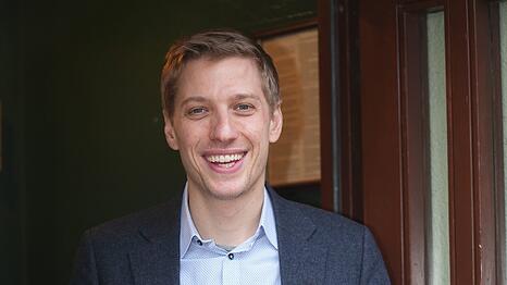 Dominik Krause (35) will f&uuml;r die Gr&uuml;nen M&uuml;nchner Oberb&uuml;rgermeister werden &ndash; und die Stadt ver&auml;ndern. Am liebsten so wie einst Hans-Jochen Vogel, der M&uuml;nchen zur Gro&szlig;stadt gemacht hat.