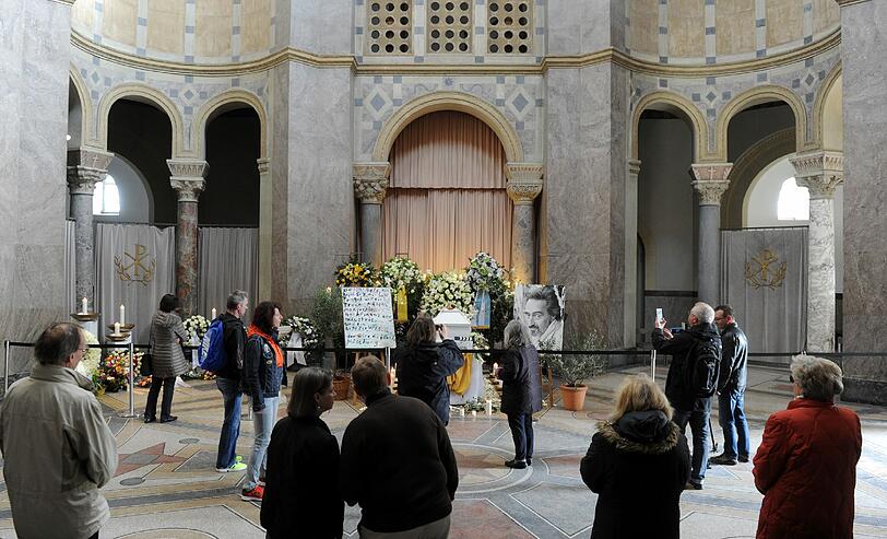 Die Münchner verabschieden sich von Kult-Regisseur Helmut Dietl