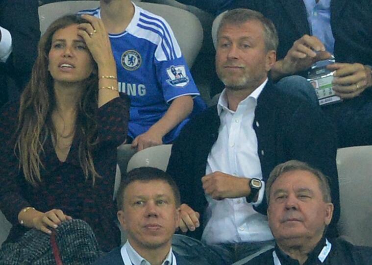 Der Russe Roman Abramowitsch kaufte sich einst den englischen Fußballclub Chelsea FC.