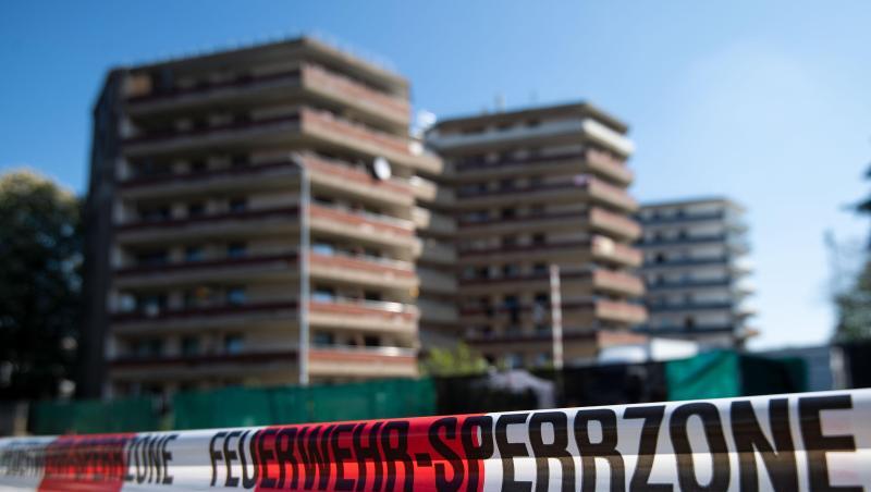 Zwei Familien haben trotz Corona-Infektionen ihre Quarantäne in dem Komplex verlassen. Zwei Familien haben trotz Corona-Infektionen ihre Quarantäne in dem Komplex verlassen.