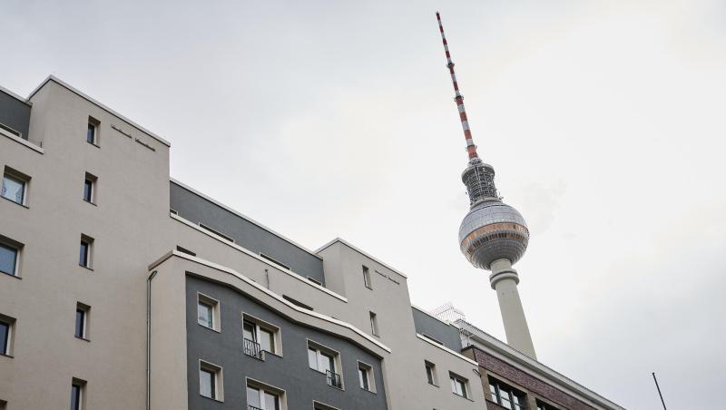 Mietwohnungen in Berlin. Die Bundeshauptstadt will die Mieten für 1,5 Millionen Wohnungen für fünf Jahre einfrieren. Mietwohnungen in Berlin. Die Bundeshauptstadt will die Mieten für 1,5 Millionen Wohnungen für fünf Jahre einfrieren.
