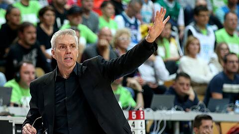 Ist mit Deutschlands Basketballern bei der WM dabei: Coach Gordon Herbert.
