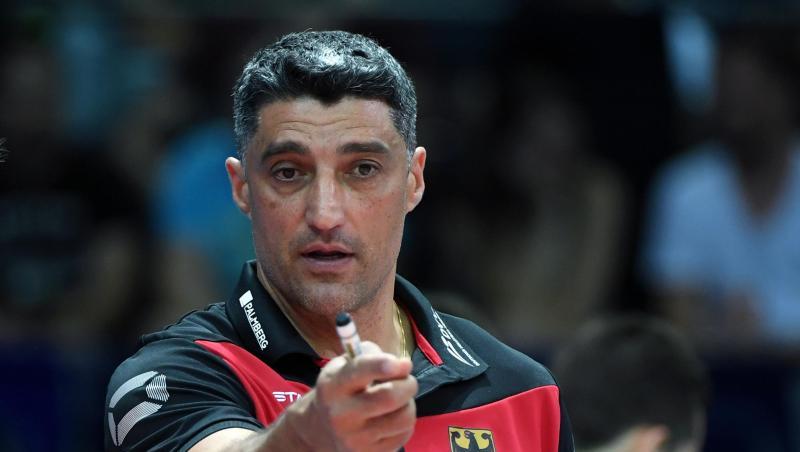 Volleyball-Bundestrainer Andrea Giani will mit dem deutschen Team um eine EM-Medaille mitspielen. Volleyball-Bundestrainer Andrea Giani will mit dem deutschen Team um eine EM-Medaille mitspielen.