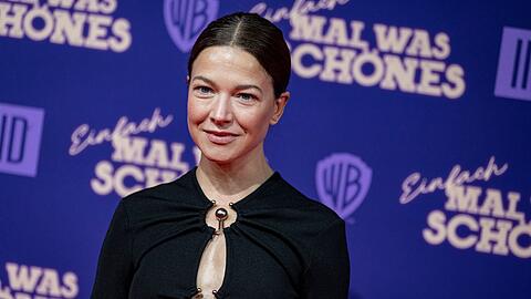 Hannah Herzsprung, Schauspielerin, kommt zur Weltpremiere des Kinofilms "Einfach mal was Schönes" in der UCI Kinowelt Zoo Palast.