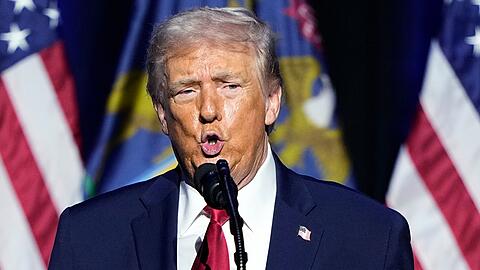 Auch um obsz&ouml;ne Gesten nicht verlegen: Auf unr&uuml;hmliche Beschimpfungen reagiert der US-Pr&auml;sident schon auch mal mit dem Mittelfinger.