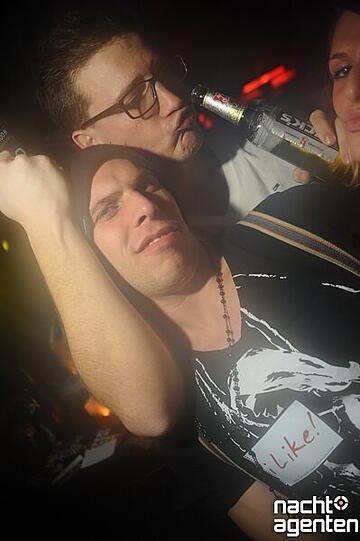 So heiß war der Fasching 2012 in den Münchner Clubs. Die Partybilder...