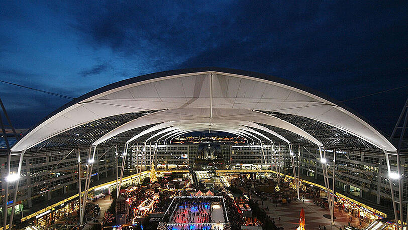 Der Christkindlmarkt im Flughafen Center MAC. Der Christkindlmarkt im Flughafen Center MAC.