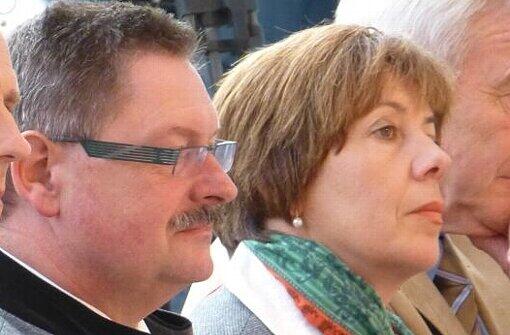 Gleichzeitig Unternehmerin und Büro-Hilfe: War es nur ein Scheinarbeitsverhältnis? Innenstaatssekretär Gerhard Eck mit seiner Frau Elisabeth (Lissy)