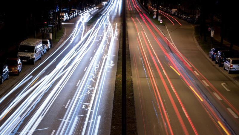 Fahrzeuge fahren auf Höhe der Landshuter Allee über den Mittleren Ring. Foto: Sven Hoppe/Archiv Fahrzeuge fahren auf Höhe der Landshuter Allee über den Mittleren Ring. Foto: Sven Hoppe/Archiv