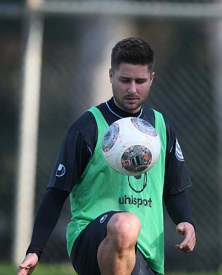 Die Bilder von der Vormittagseinheit am zweiten Tag des Trainingslagers.