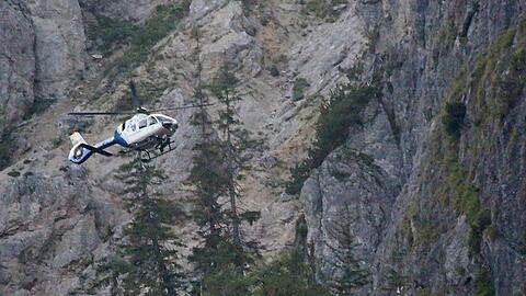 Der Rettungseinsatz in den Berchtesgadener Alpen - für den abgestürzten Wanderer kam jede Hilfe zu spät.