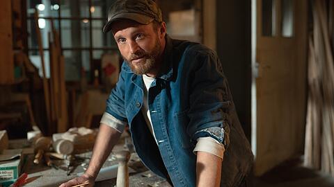 Florian Brückner am Set von "Neue Geschichten vom Pumuckl" in München.