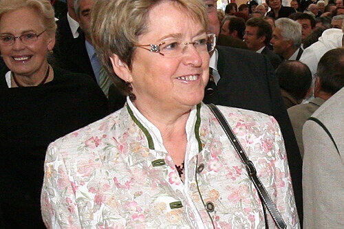 Landhaus-Mode: Marga Beckstein verzichtet aufs Dirndl.