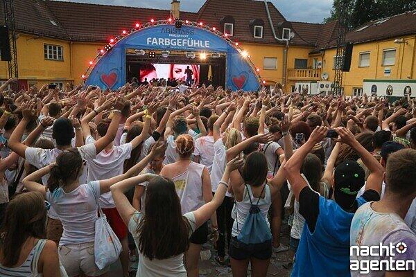 Am Samstag wurde es in den Optimolwerken bunt. Etliche Partygänger kamen zum "Farbgefühle"-Festival.