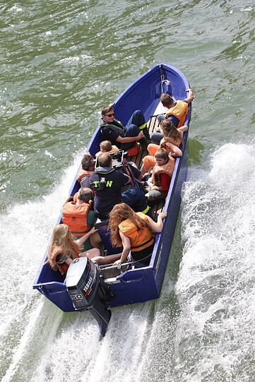 Spaß an der Isar: das Party-Wochenende auf und zwischen den Brücken.