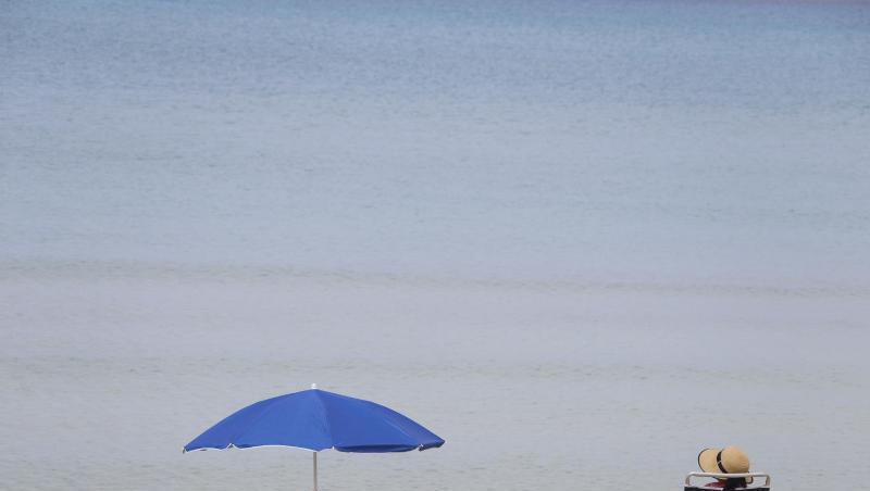 Urlauber am Strand von Arenal. Urlauber am Strand von Arenal.