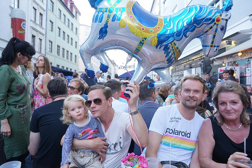 Straßenfest in der Pestalozzistraße: Die Bilder.