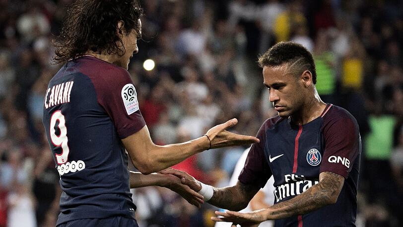 Laufen am Mittwoch gegen den FC Bayern auf: Edinson Cavani (l) und Neymar von Paris Saint-Germain. Laufen am Mittwoch gegen den FC Bayern auf: Edinson Cavani (l) und Neymar von Paris Saint-Germain.