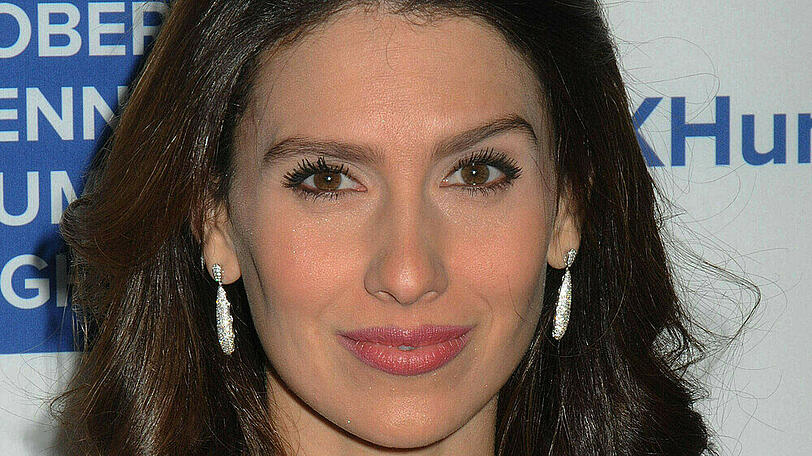Hilaria Baldwin meldet sich aus dem Krankenhaus