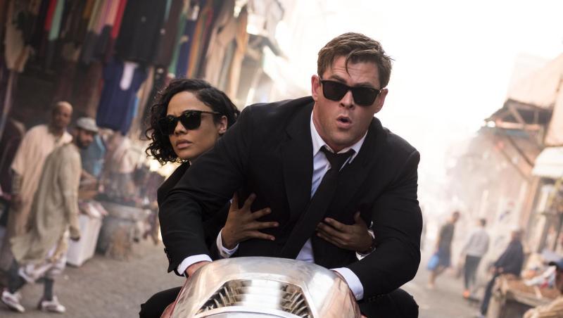 Agentin M (Tessa Thompson) und Agent H (Chris Hemsworth) geben Gas. Agentin M (Tessa Thompson) und Agent H (Chris Hemsworth) geben Gas.