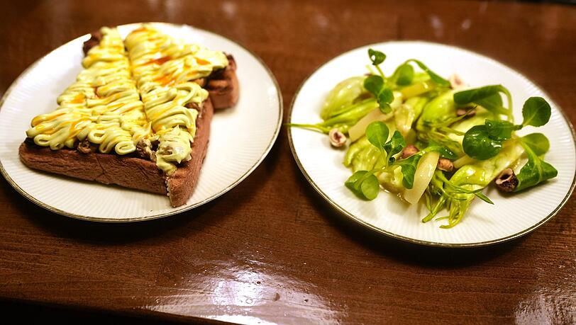Gerichte wie "Pane alle Cozze" (10,50 Euro) und "Puntarelle" (9,50 Euro) stehen im Gufo auf der Karte.
