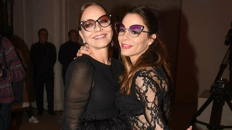 Ornella Muti und ihre Tochter Naike Rivelli in Paris