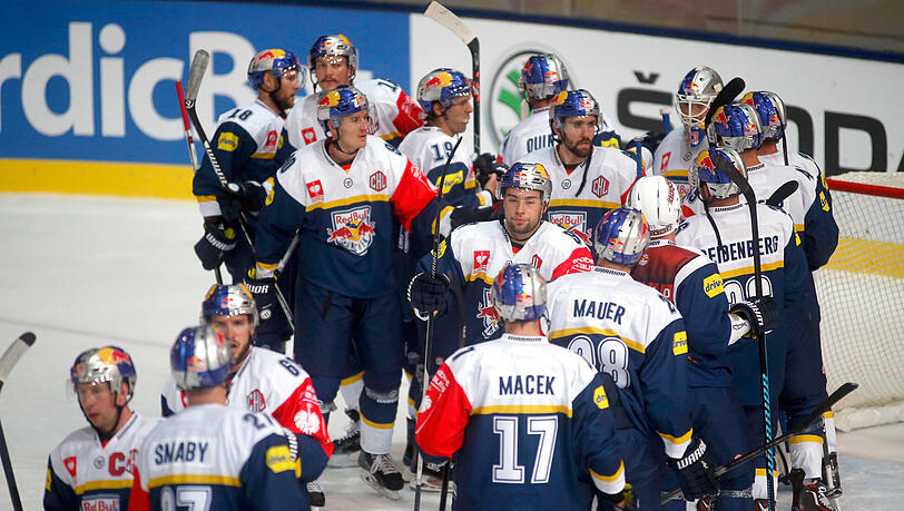 Der EHC kann sich über den Einzug in die K.O-Runde freuen. Der EHC kann sich über den Einzug in die K.O-Runde freuen.