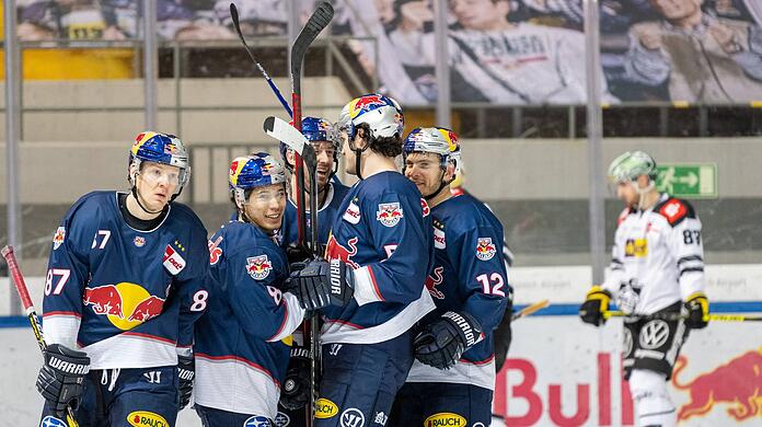 Jubel beim EHC, gegen Krefeld gab es einen deutlichen Sieg.