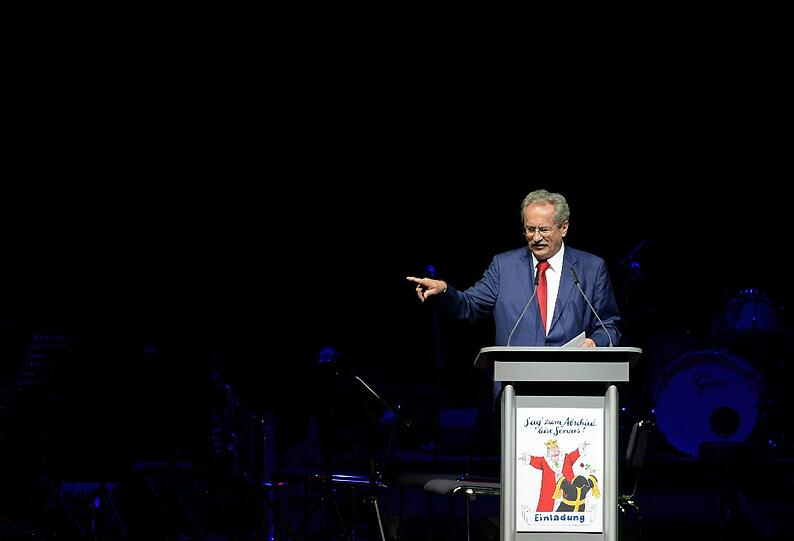 Der Alt-OB während seiner Rede - es dürfte nicht die letzte gewesen sein.