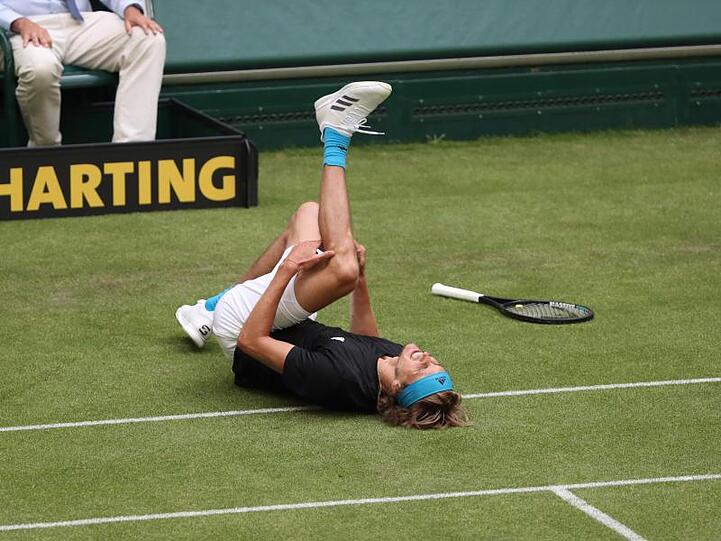 Alexander Zverev hatte sich bei einem Ausrutscher verletzt.