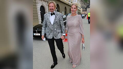 Seit 2019 ist Thomas Gottschalk offiziell mit Karina Mroß zusammen.