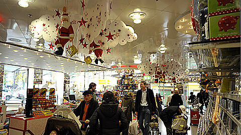 Vorweihnachtliches Geschäft in München.