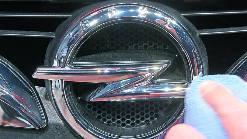 Die Staatsanwaltschaft Frankfurt sieht bei Opel in der Affäre um überhöhte Abgaswerte von Diesel-Motoren keinen Anfangsverdacht auf eine strafbare Handlung.