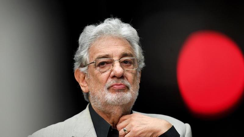 Der Druck auf den Opernstar Placido Domingo wächst - seine beispiellose Karriere scheint beendet. Der Druck auf den Opernstar Placido Domingo wächst - seine beispiellose Karriere scheint beendet.