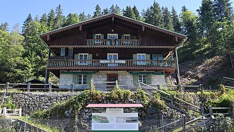 Mit dem Bus zum Forsthaus? Derzeit sieht es da noch schlecht aus.